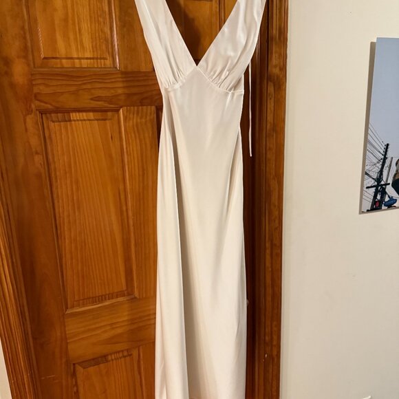 Abercrombie & Fitch Plunge Cowl Back Maxi Dress (White) - Picture 7 of 9